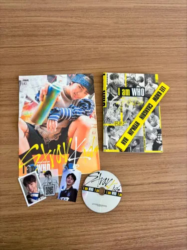 Álbum I am WHO (I am Ver.) - Stray Kids (SKZ)