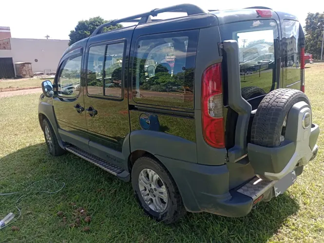 Fiat Doblo Adv. Xingu 1.8 Flex 16V 5P 2013