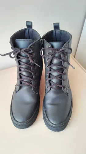 BOTA TIPO COTURNO COURINO PRETA 34