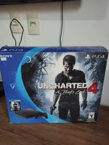 Caixa ps4. Completo com manual Edição uncharter original