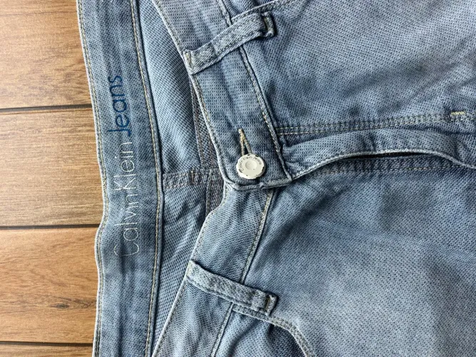 BERMUDA JEANS CALVIN KLEIN
