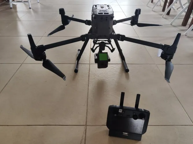 Drone DJI MATRICE 300 RTK + LiDAR ZENMUSE L1 