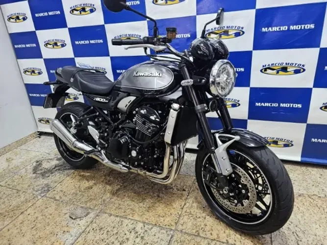 KAWASAKI Z 900 RS 24/24