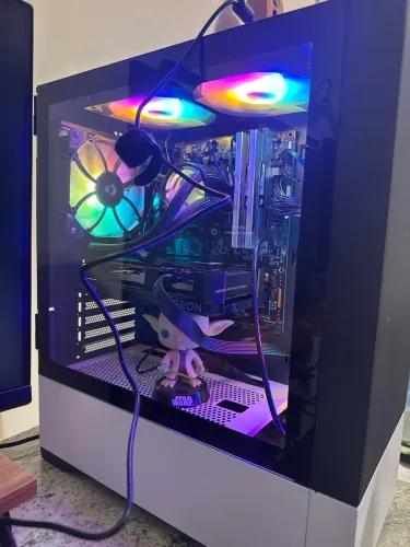 PC gamer minimalista | ryzen 5 | RX 7600 | 32 GB de RAM