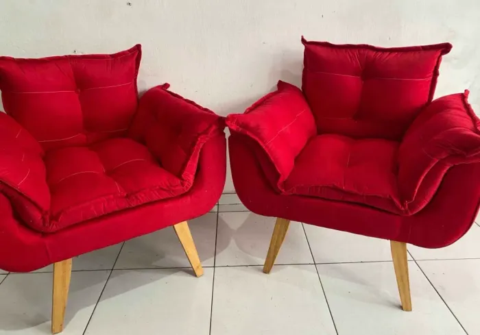 Poltrona Opala em Suede 