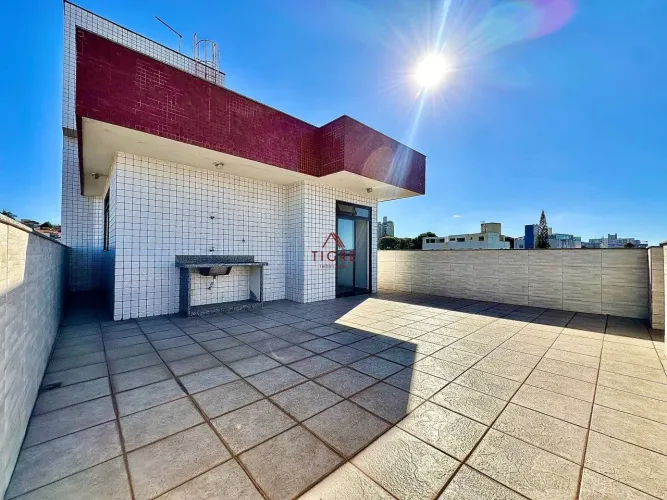 Cobertura com 3 Quartos à Venda, 183m²