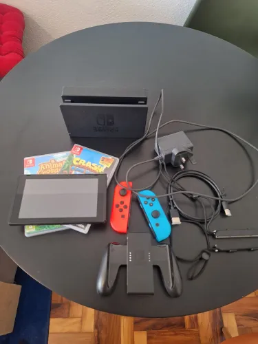 Nintendo Switch V2 - 32 GB