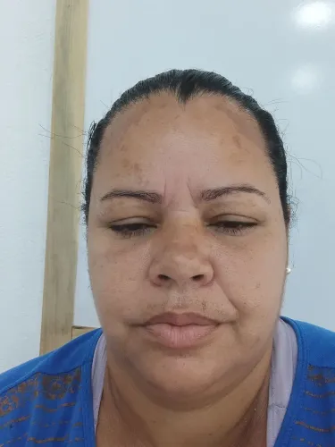 Gostaria de um trabalho de cuidadora ou babá que seja a noite só fala comigo 