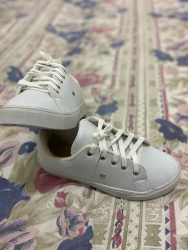 Tênis feminino