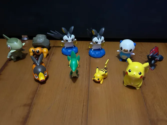 Bonecos Brinquedos Pokemon Variados