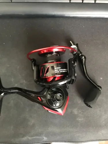 Molinete De Pesca Wiseman Tamanho 3000 - Novo
