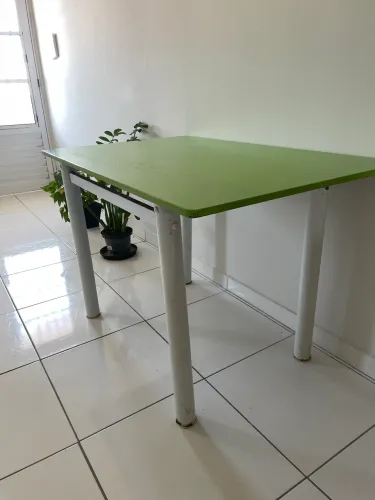 Mesa 120cm tampo pedra de granito