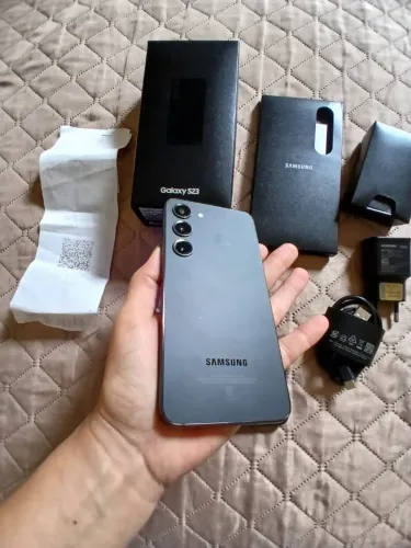 Samsung Galaxy S23 (completo)
