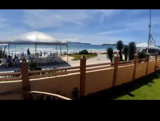 Em Frente a PRAIA DO PERÓ!!!!!