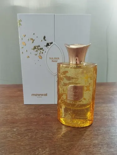 Perfume árabe Najma Mawwal