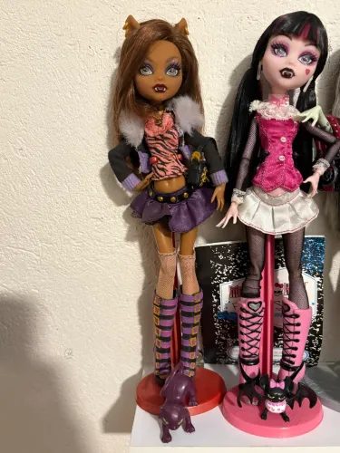 Clawdeen basica Monster High