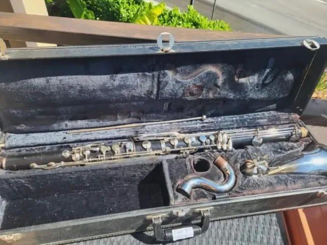 Clarinete baxio Noblet parís ( Bb ) video disponivél