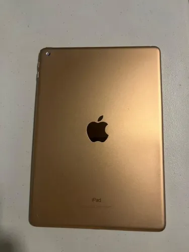 iPad 6ª Geração Apple 32GB Gold - Com Caixa e Carregador Original