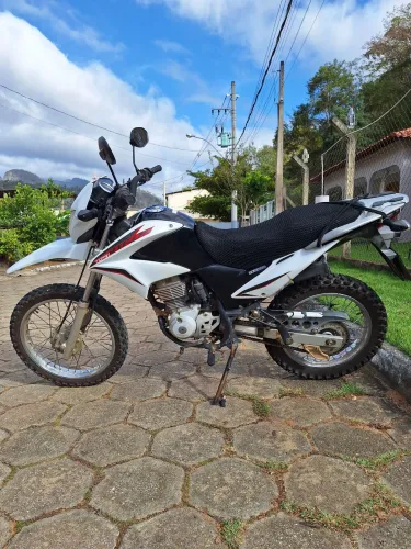 À venda. Bros 150 ano 2014. Abaixo da Tabela 
