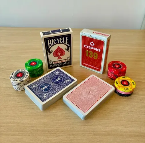 Fichas de Poker + 2 Baralhos (Bicycle e Copag)