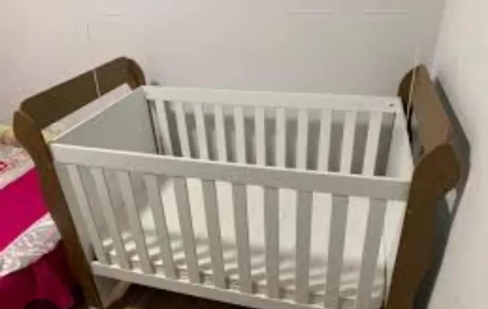 Vendo berço seminovo