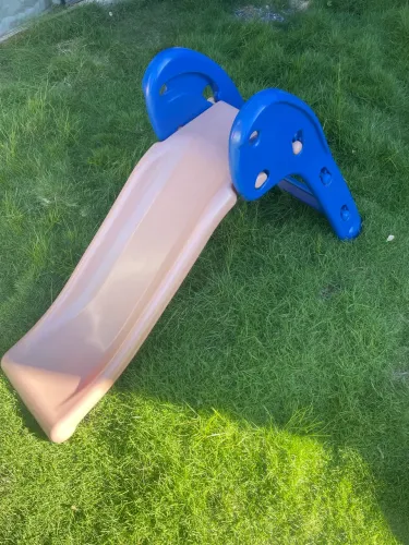 Escorregador infantil 