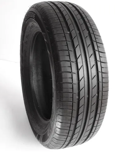 Pneu 215/60r16 Bridgestone Unidade Novo Tracker Creta Peugt 3008 Omega Camry Aircros ep150