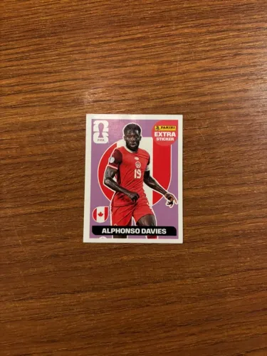 figurinha legend alphonso davies base