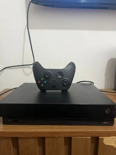 Xbox one X 1 terabyte