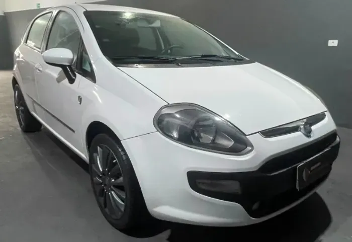 Fiat Punto Attractive 1.4 Fire Flex 8V 5P 2013