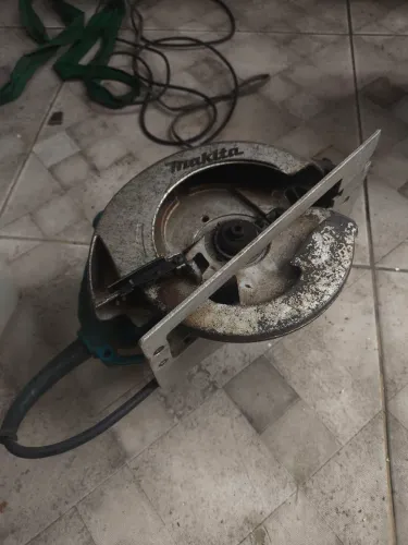 Serra circular makita