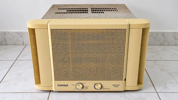 Ar-condicionado de Janela Consul 10.000 BTUs ? 220V
