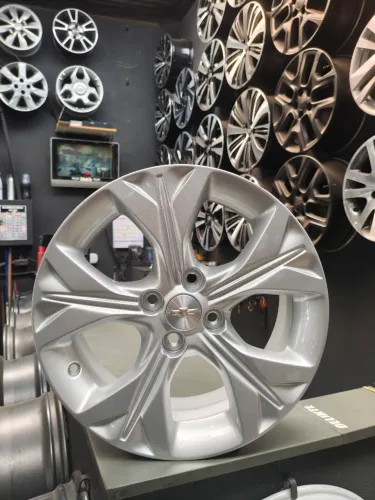 Rodas Onix Premier 16