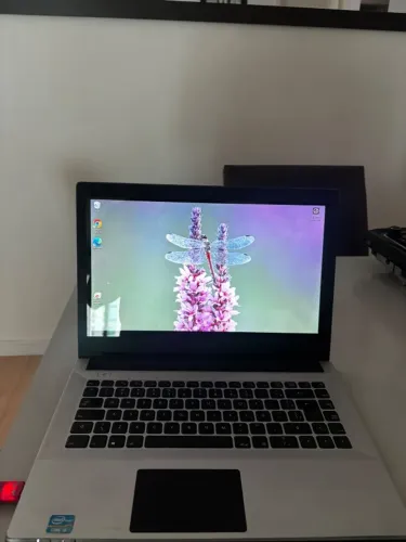 Notebook 12gb Ram i3 SSD