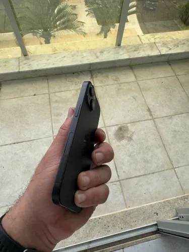 iPhone 15 Preto 128GB