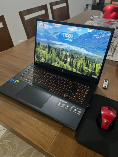 Notebook Gamer Nitro V15, RTX4050 6GB, Intel i7-13620H, 32GB RAM DDR5