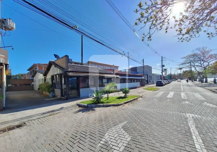 Terreno à venda na Lagoa da Conceição !