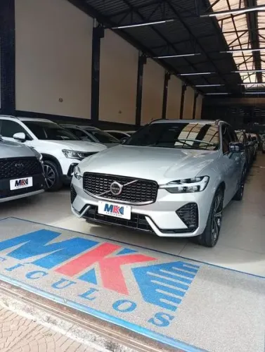 Volvo XC-60 T-8 Ultim.dark 2.0 AWD (híbrido) 2023
