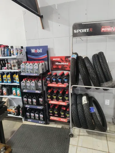 Oficina de moto completa todos equipamentos pouco tempo de uso