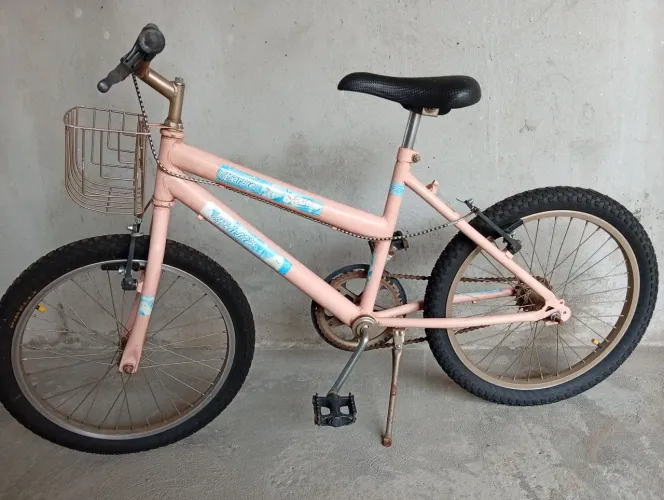 Bicicleta menina