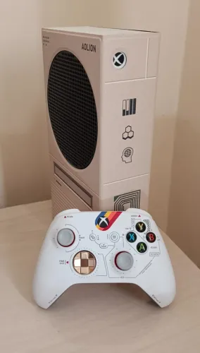 Xbox Series S 512GB / case magnética / controle personalizado