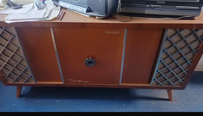 Rádio antigo