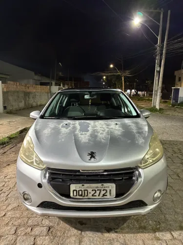Peugeot 208 Allure 1.5 Flex 8V 5P 2014
