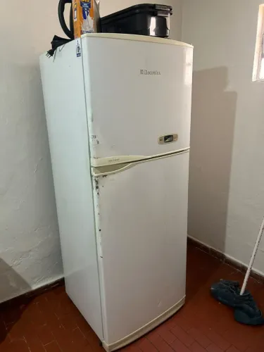 GELADEIRA ELECTROLUX DA420 FROST FREE DS420
