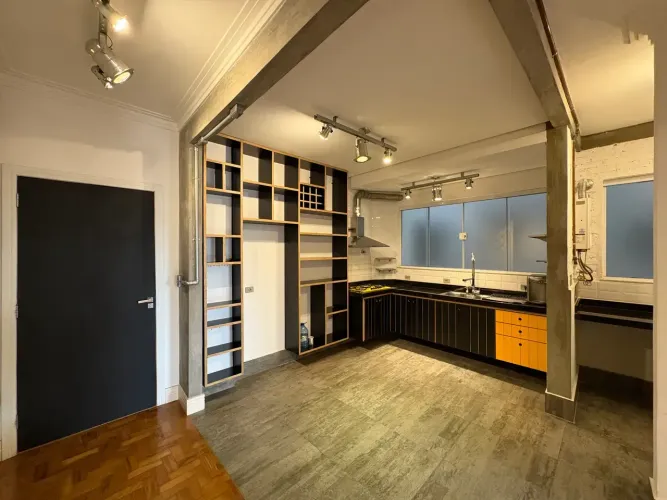 Apartamento para aluguel possui 105 metros quadrados com 2 quartos