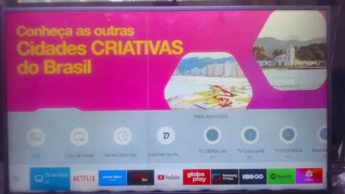 Vende-se uma TV 40 polegadas smart pegando a internet tudo funcionando apenas com uma