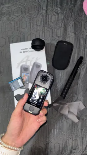 Insta360 X4 Air + Acessórios (PRATICAMENTE NOVA)