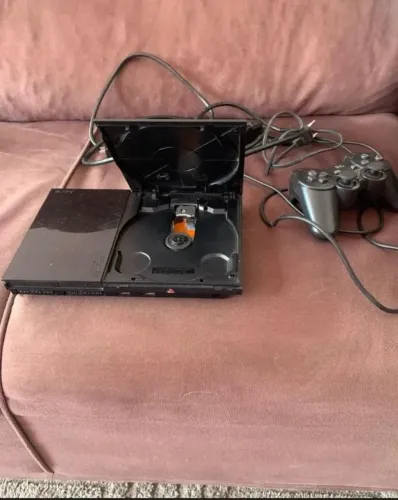 PS2 a venda com um controle