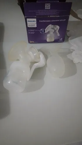Extrator bomba de retirar leite materno novinha