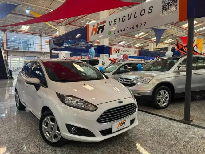 Ford Fiesta SEL 1.6 16V Flex Aut. 5P 2017